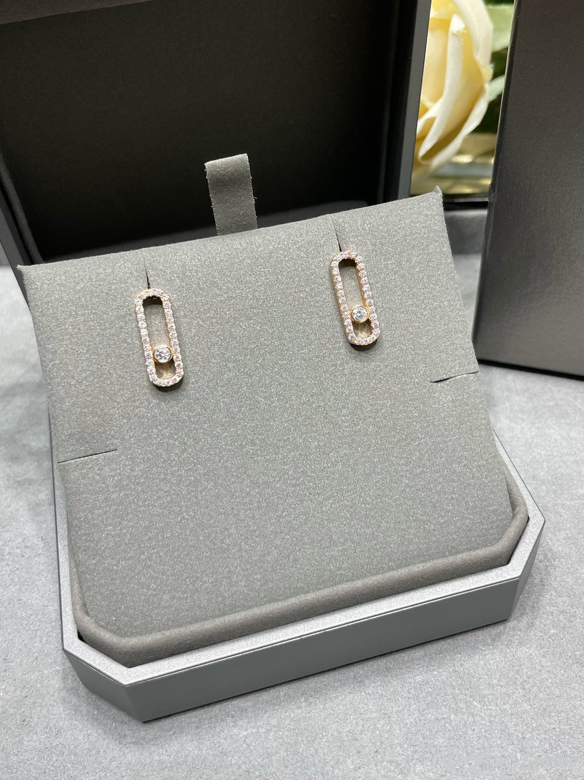[Resenly Jewelry]MOVE UNO STUD DIAMOND PAVED EARRINGS