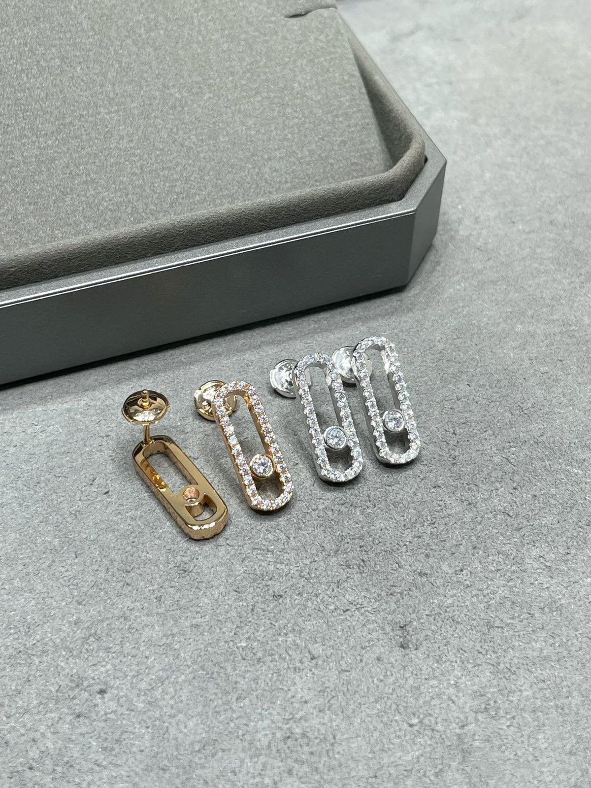 [Resenly Jewelry]MOVE UNO STUD DIAMOND PAVED EARRINGS