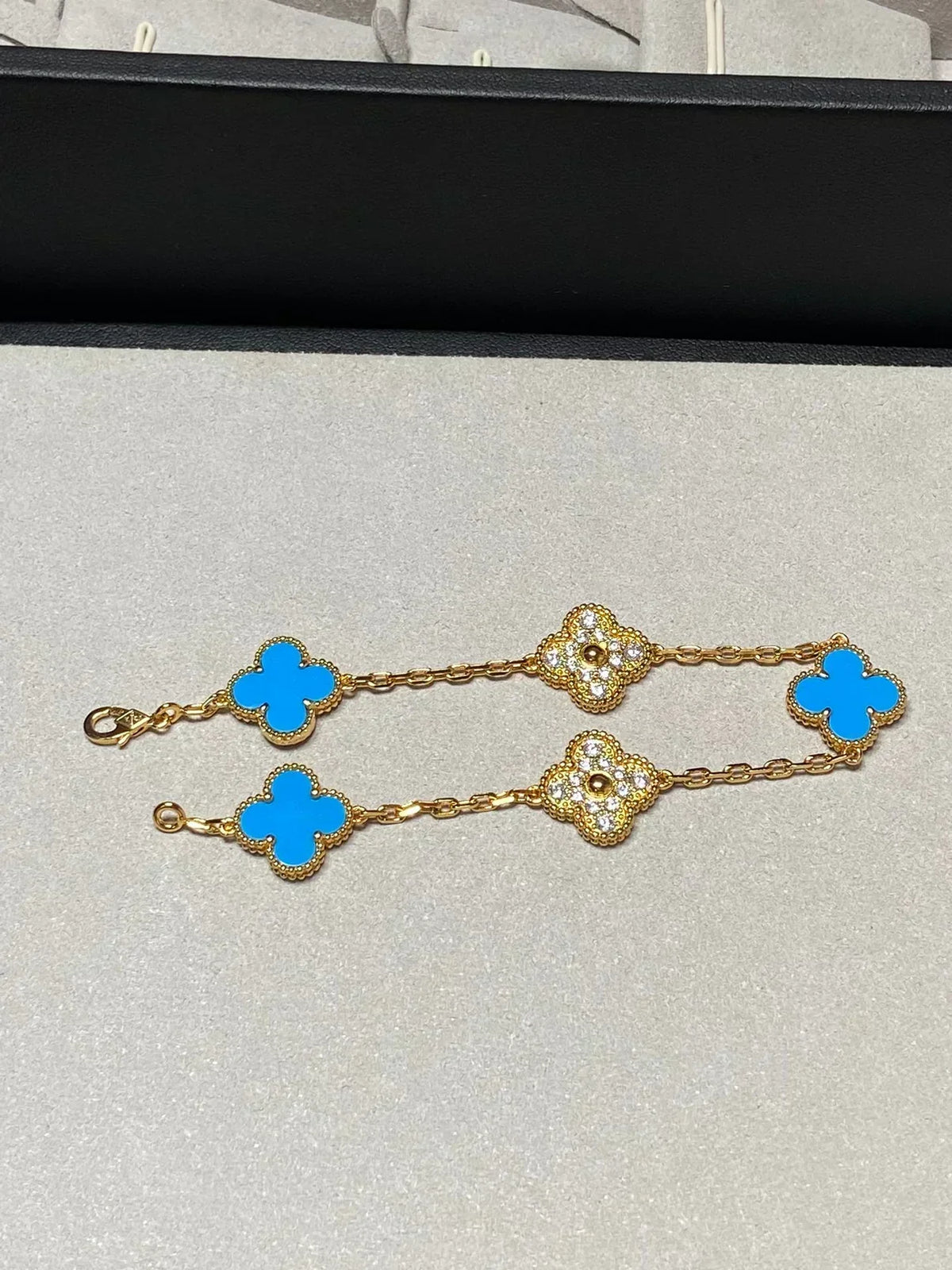 [Resenly Jewelry] CLOVER 5 MOTIF BLUE AGATE BRACELET COLLECTION
