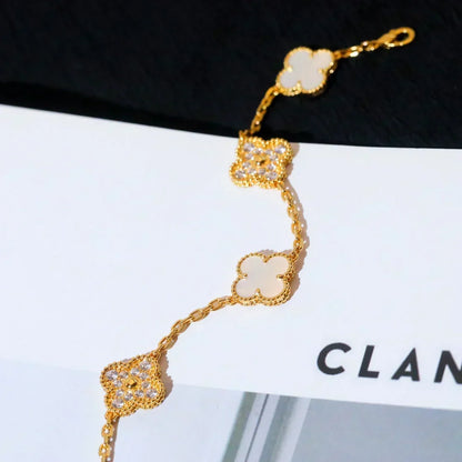 [Resenly Jewelry]CLOVER WHITE PEARL MOP 5 MOTIF BRACELET COLLECTION