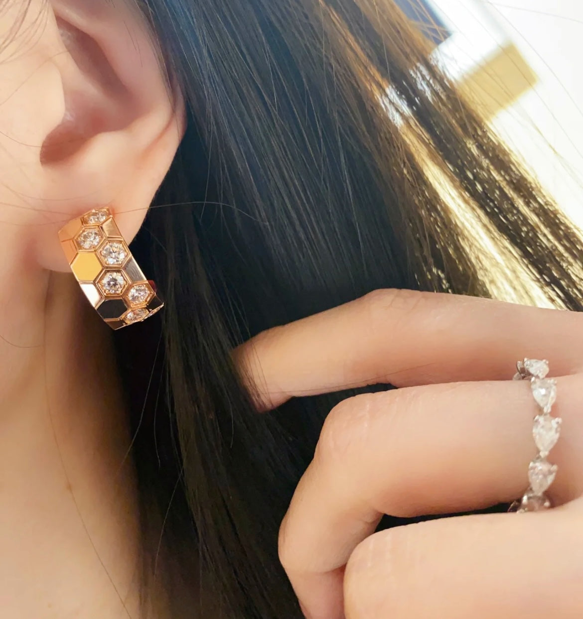 [Resenly Jewelry]BEE LOVE DIAMOND HOOP EARRINGS