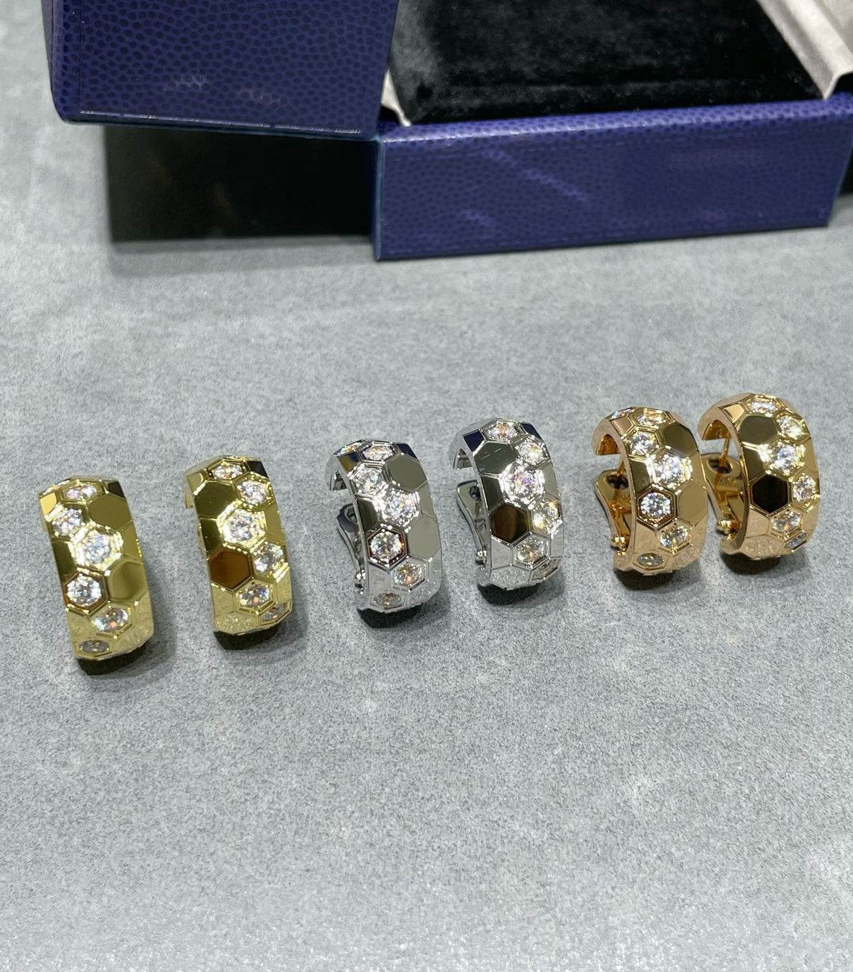 [Resenly Jewelry]BEE LOVE DIAMOND HOOP EARRINGS