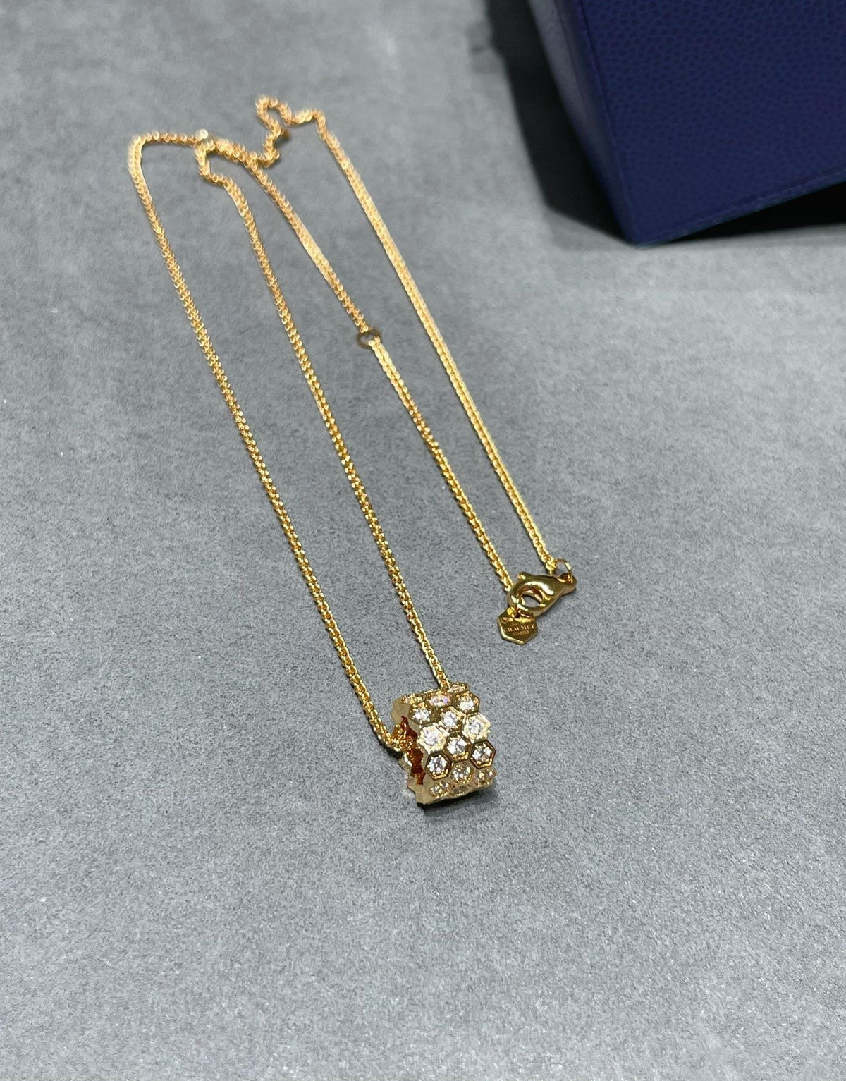 [Resenly Jewelry]BEE LOVE DIAMOND PAVED 3 ROW NECKLACE
