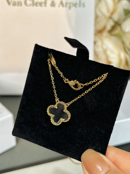 [Resenly Jewelry]CLOVER ROCK CRYSTAL ROSE GOLD NECKLACE