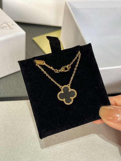 [Resenly Jewelry]CLOVER ROCK CRYSTAL ROSE GOLD NECKLACE
