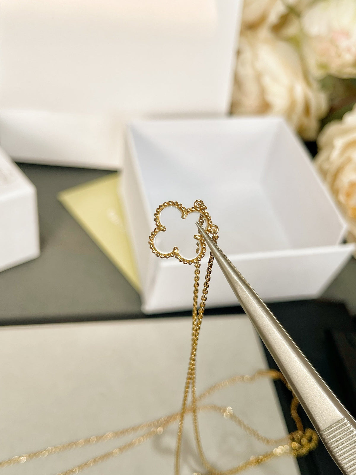 [Resenly Jewelry]CLOVER ROCK CRYSTAL ROSE GOLD NECKLACE