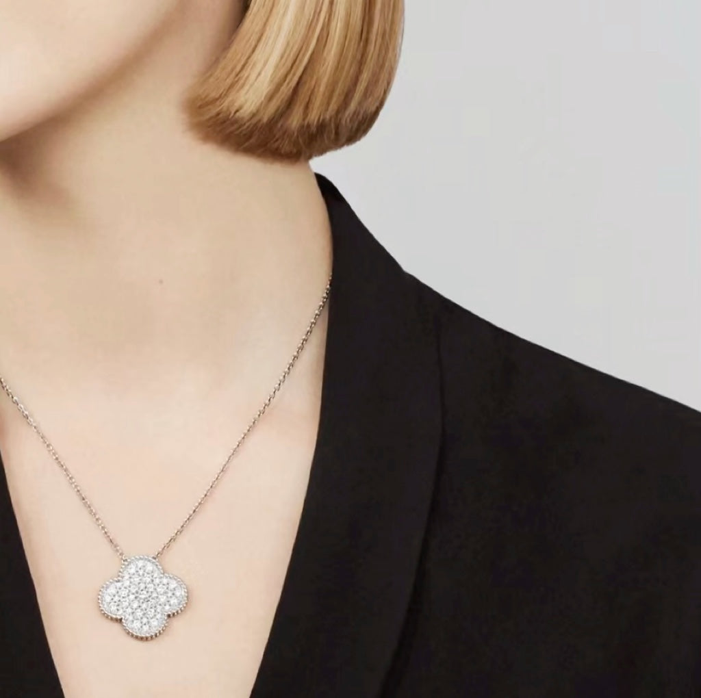 [Resenly Jewelry]CLOVER 25MM LARGE PENDANT DIAMOND PAVED SILVER NECKLACE
