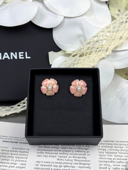 [Resenly Jewelry]26C Pink Camellia Pearl Enamel Stud Earrings