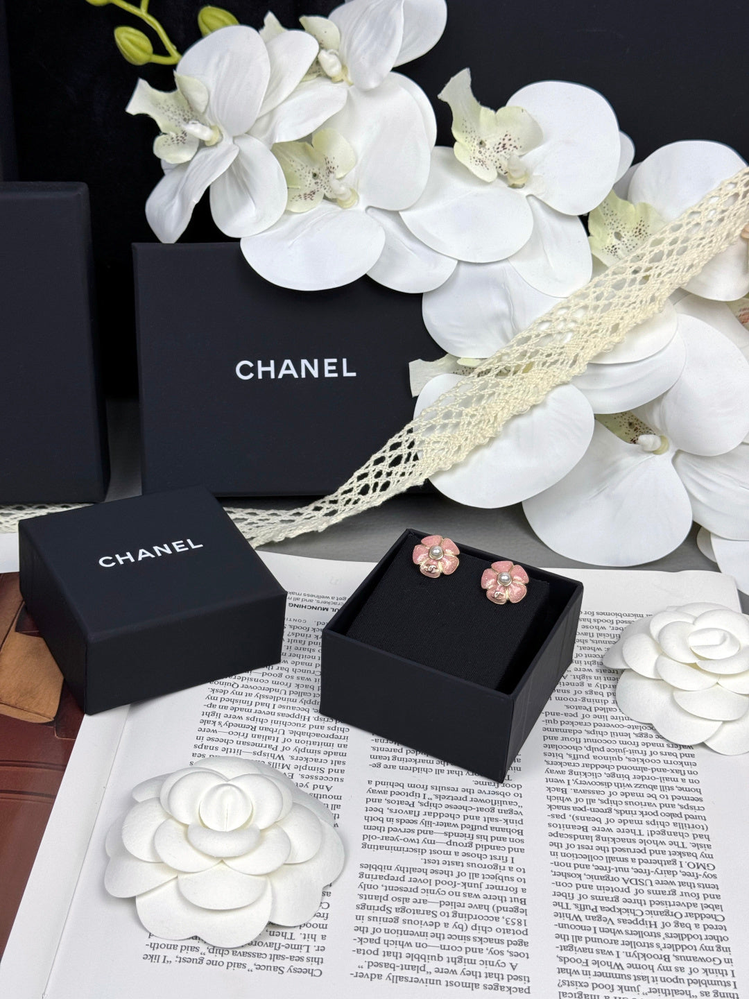 [Resenly Jewelry]26C Pink Camellia Pearl Enamel Stud Earrings