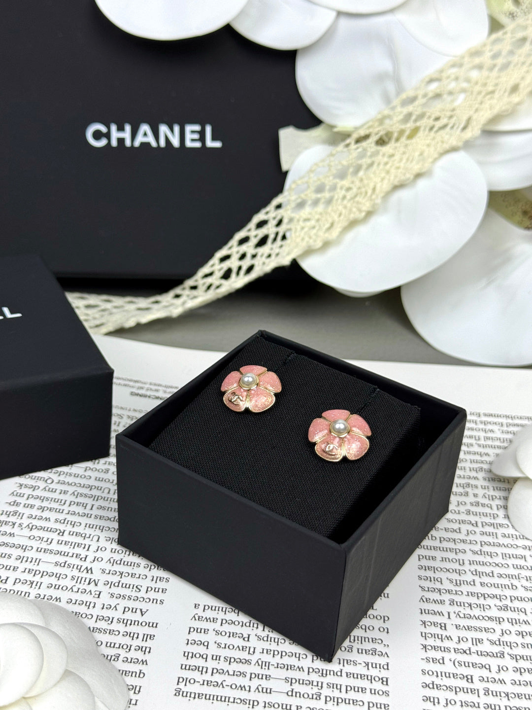 [Resenly Jewelry]26C Pink Camellia Pearl Enamel Stud Earrings
