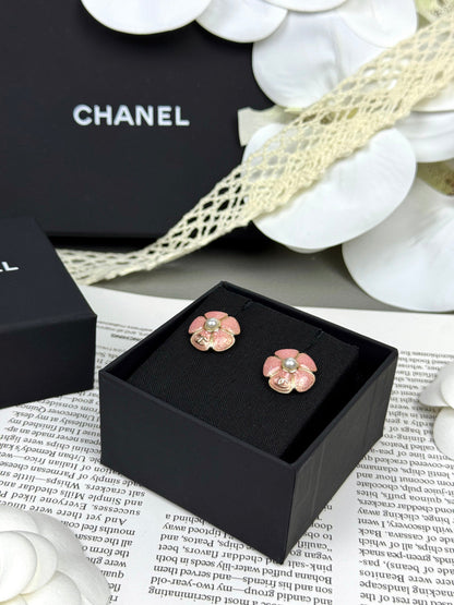 [Resenly Jewelry]26C Pink Camellia Pearl Enamel Stud Earrings