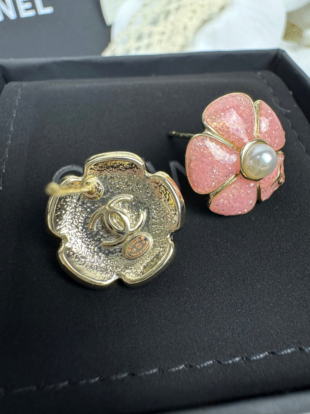 [Resenly Jewelry]26C Pink Camellia Pearl Enamel Stud Earrings