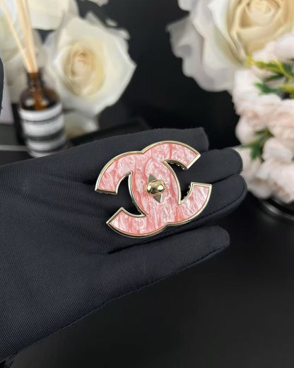 [Resenly Jewelry]Pink Resin Classic Brooch 5cm