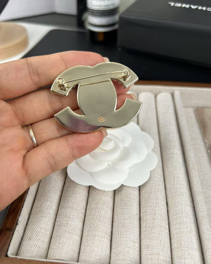 [Resenly Jewelry]Pink Resin Classic Brooch 5cm