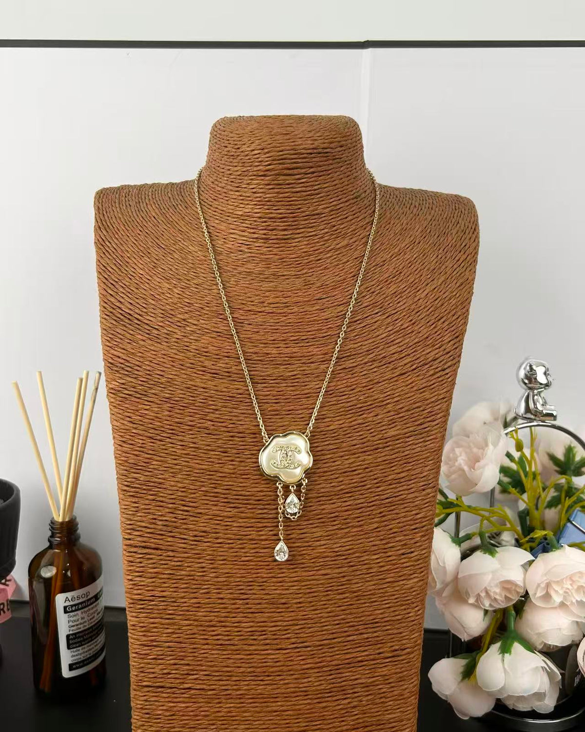 [Resenly Jewelry]Cloud Pearl Mother-of-Pearl Diamond Chain Pendant Necklace