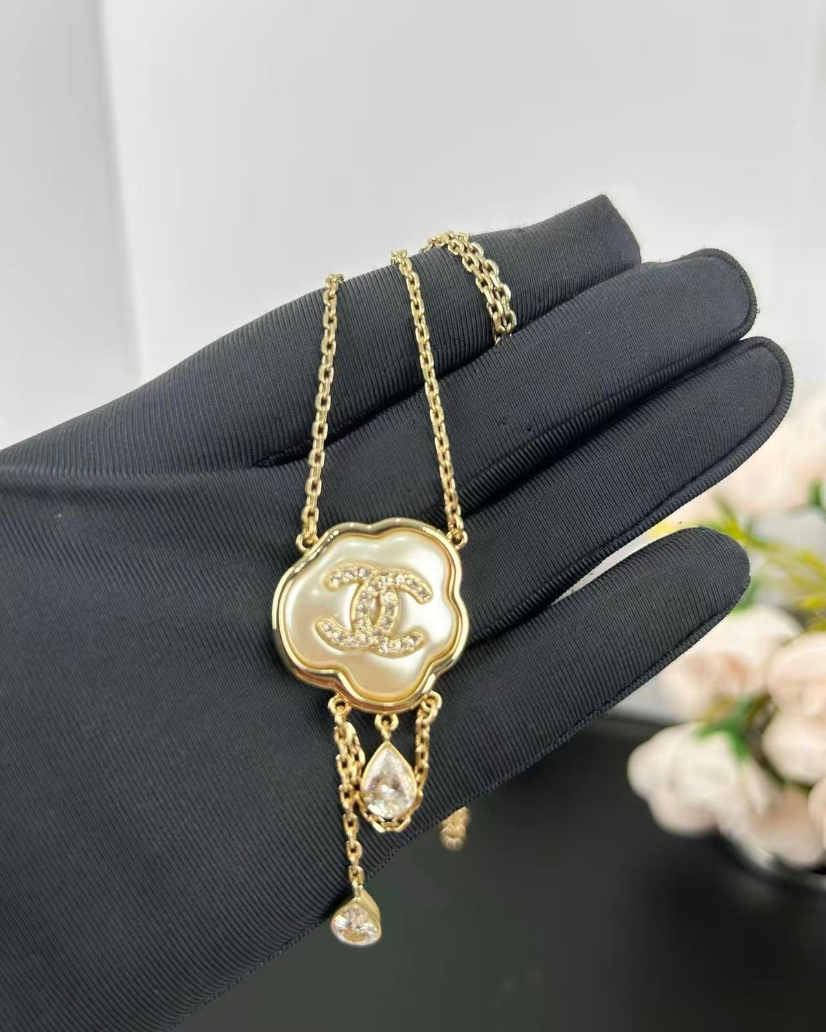 [Resenly Jewelry]Cloud Pearl Mother-of-Pearl Diamond Chain Pendant Necklace