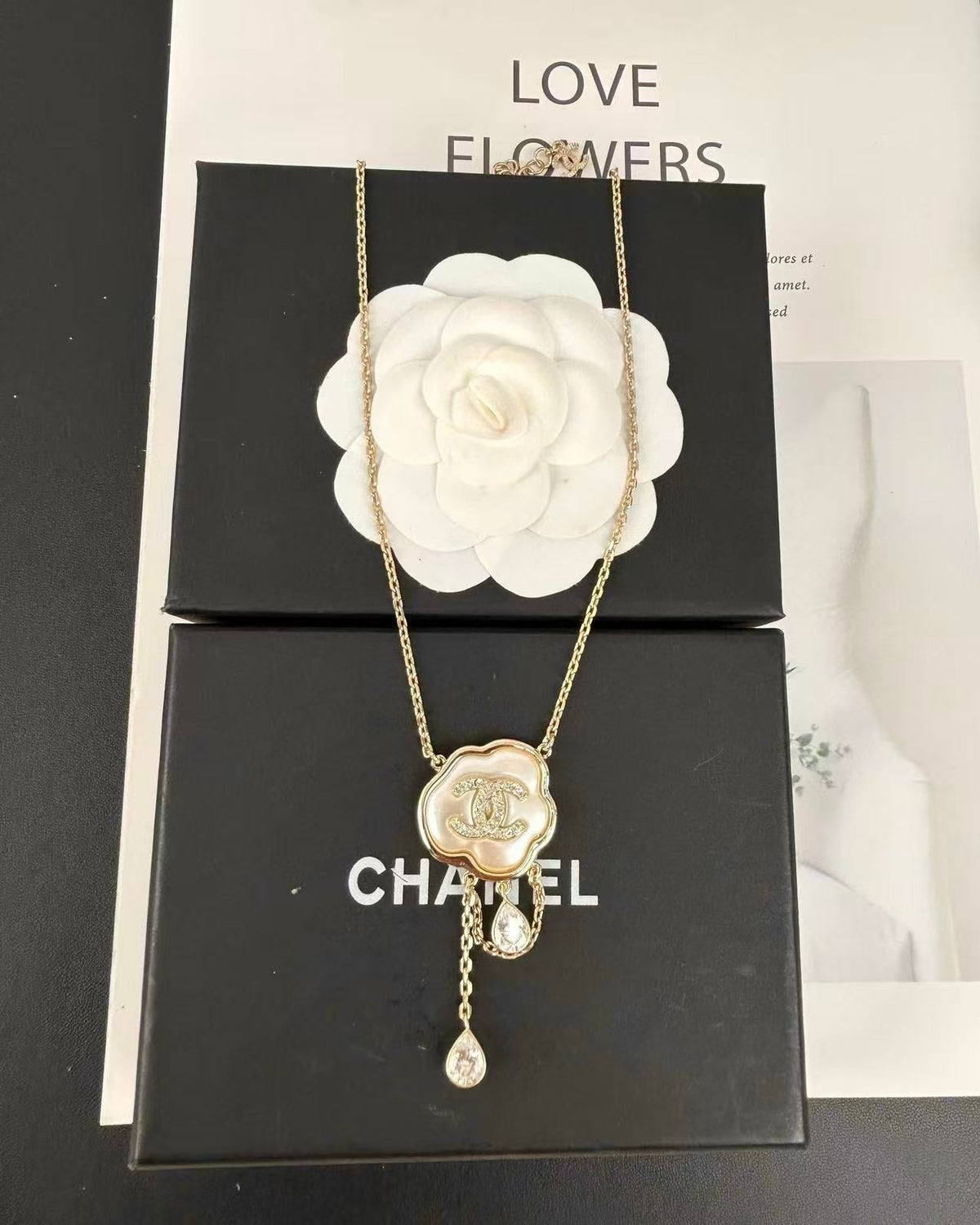 [Resenly Jewelry]Cloud Pearl Mother-of-Pearl Diamond Chain Pendant Necklace