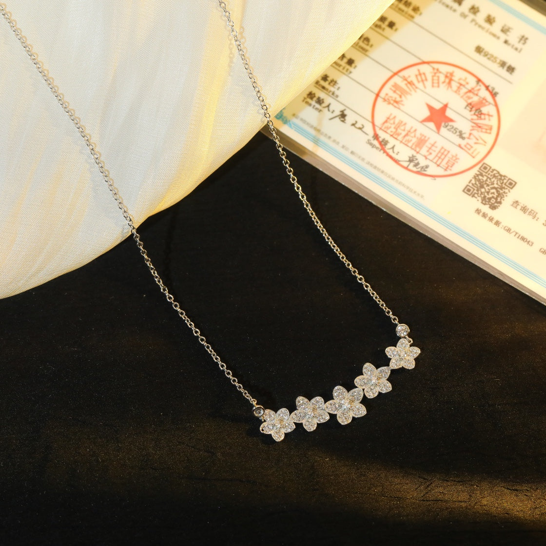 [Resenly Jewelry]]wild flower diamond line pendant