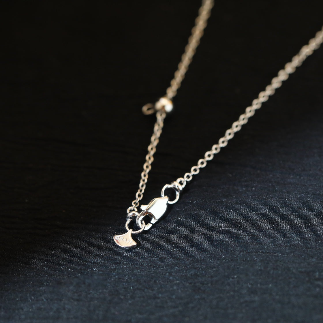 [Resenly Jewelry]]wild flower diamond line pendant