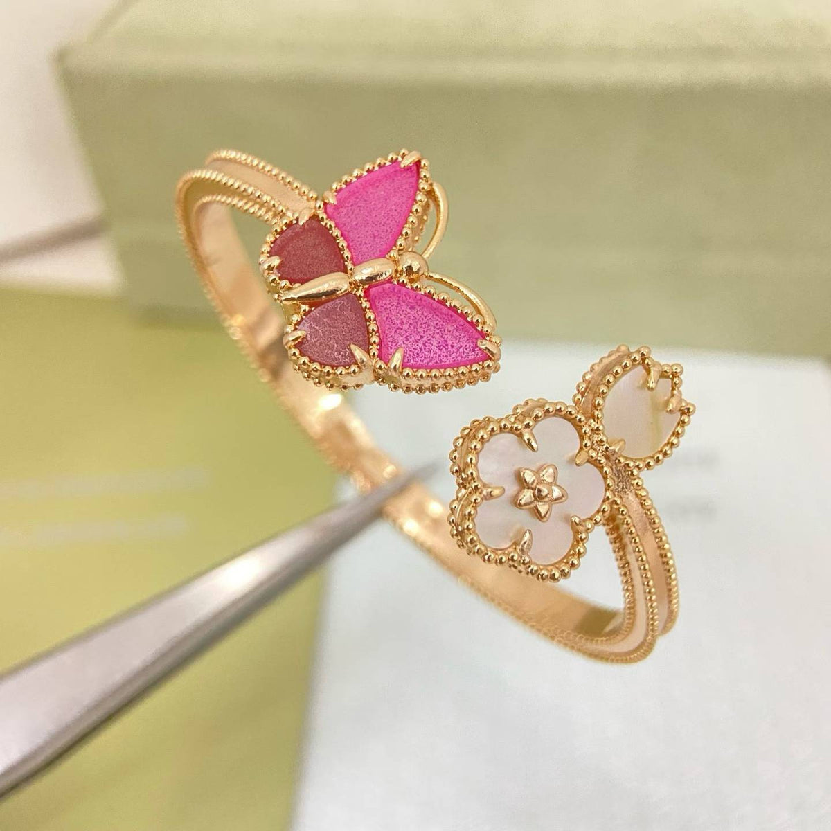 [Resenly Jewelry]ROSE QUARTZ THREE‑IN‑ONE BUTTERFLY BRACELET