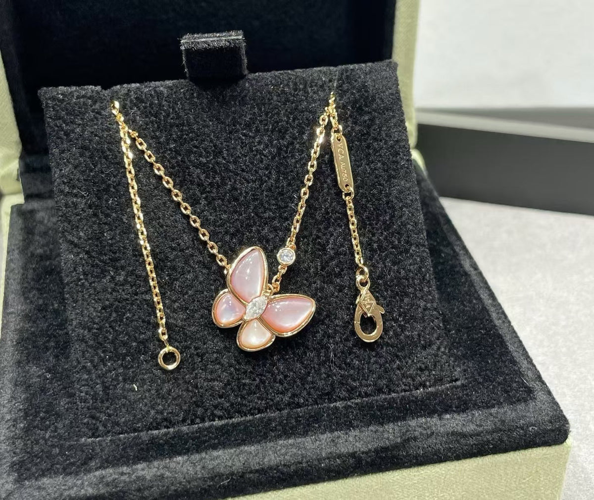 [Resenly Jewelry]BUTTERFLY PINK MOTHER-OF-PEARL DIAMOND NECKLACE