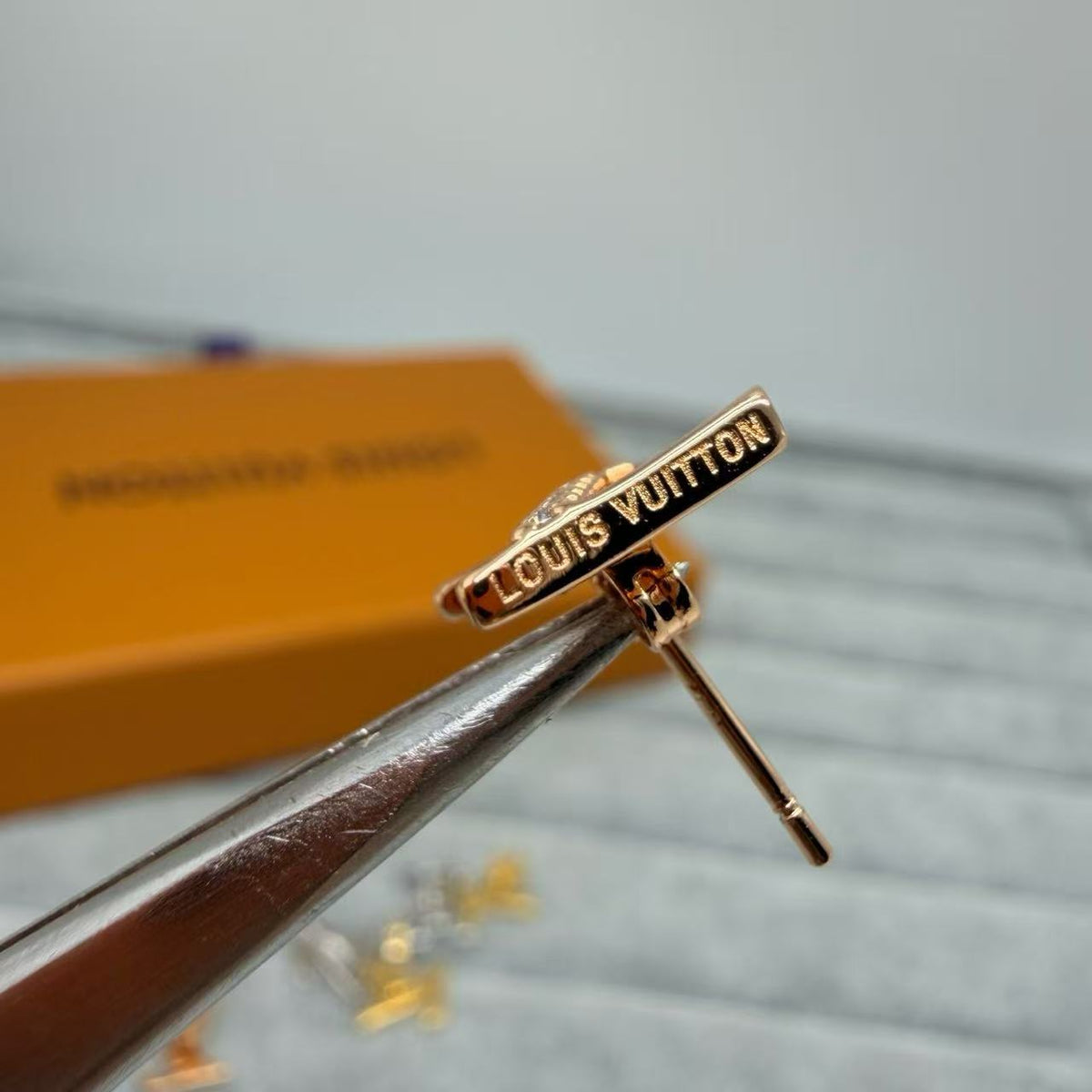 [Resenly Jewelry]LETTER STUDS WITH STONES
