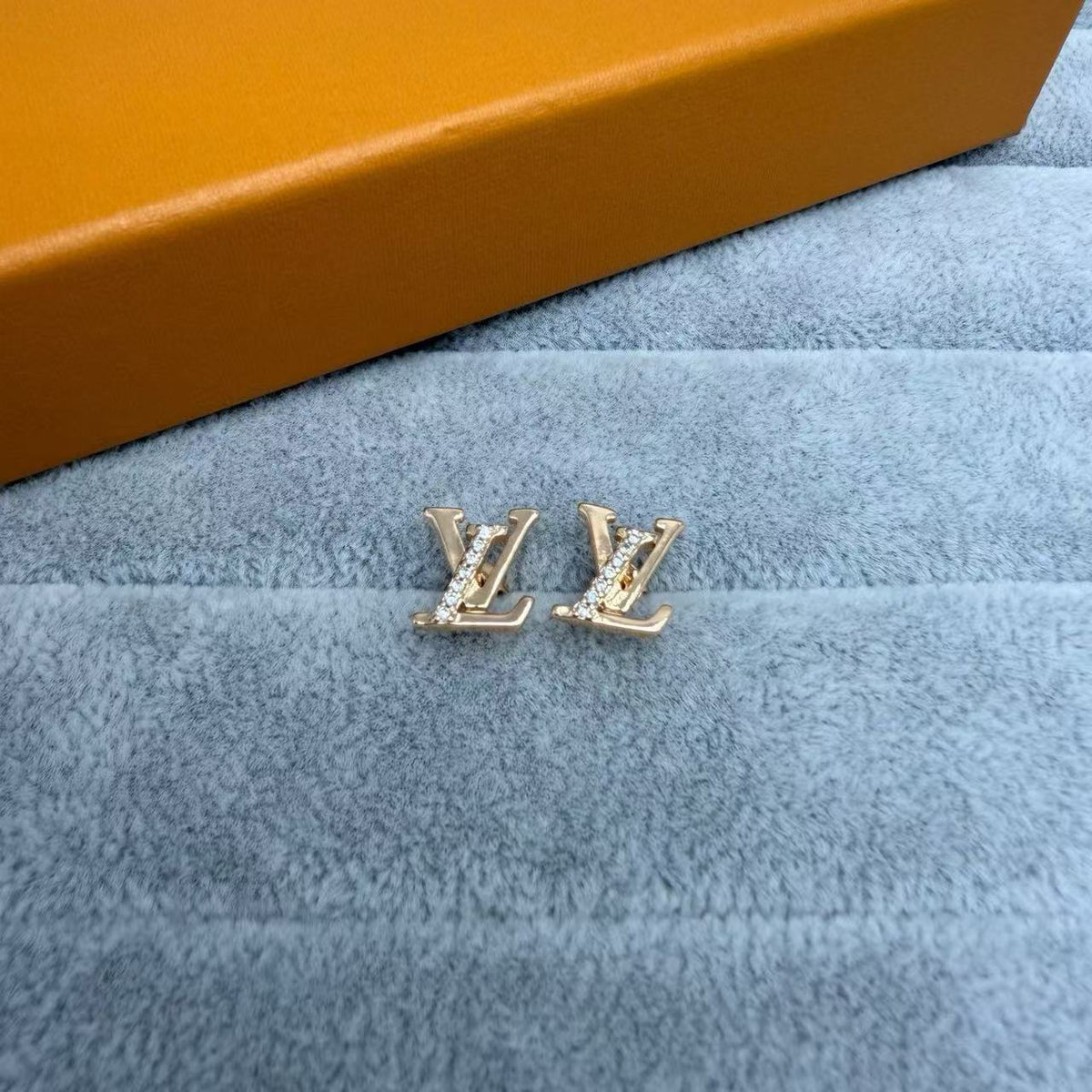 [Resenly Jewelry]LETTER STUDS WITH STONES