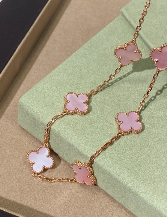 [Resenly Jewelry Jewellery] Pink Necklace with Ten Clover Designs