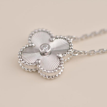 [Resenly Jewelry]CLOVER  15MM DIAMOND LASER NECKLACE SILVER