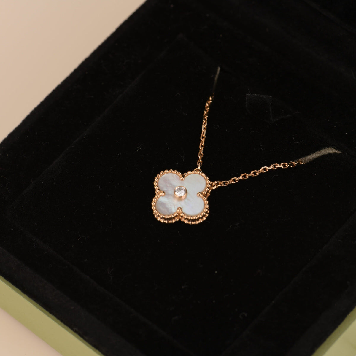 [Resenly Jewelry]CLOVER 15MM DIAMOND WHITE FRITILLARIA NECKLACE