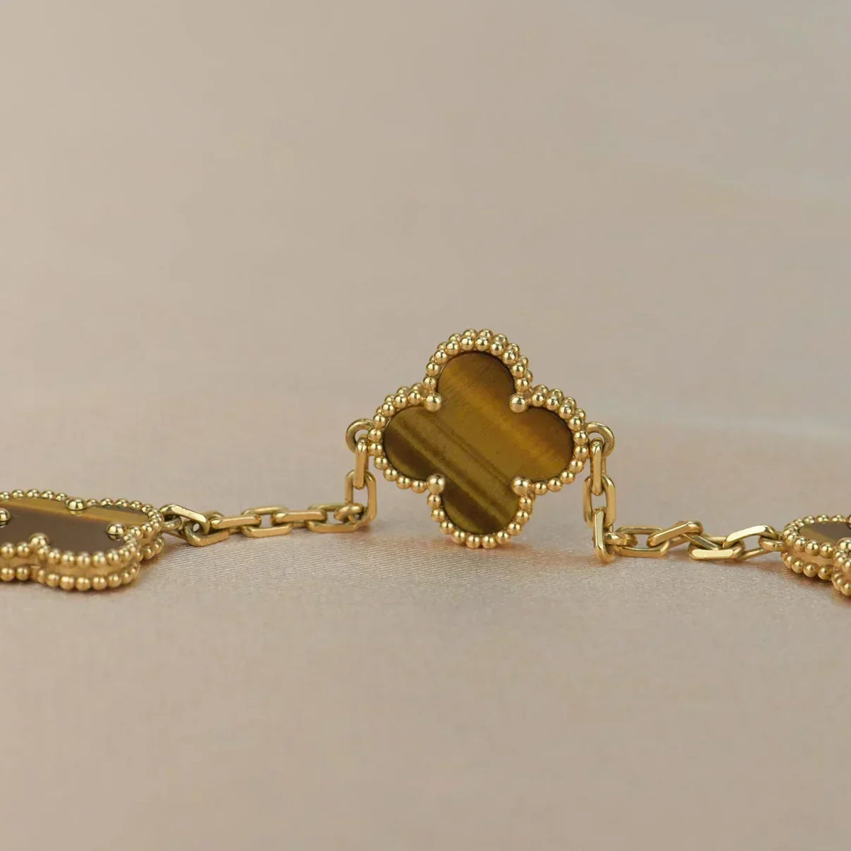 [Resenly Jewelry] CLOVER 5 MOTIFS TIGER EYE BRACELET COLLECTION