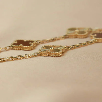 [Resenly Jewelry] CLOVER 5 MOTIF RED CORNELIAN BRACELET COLLECTION
