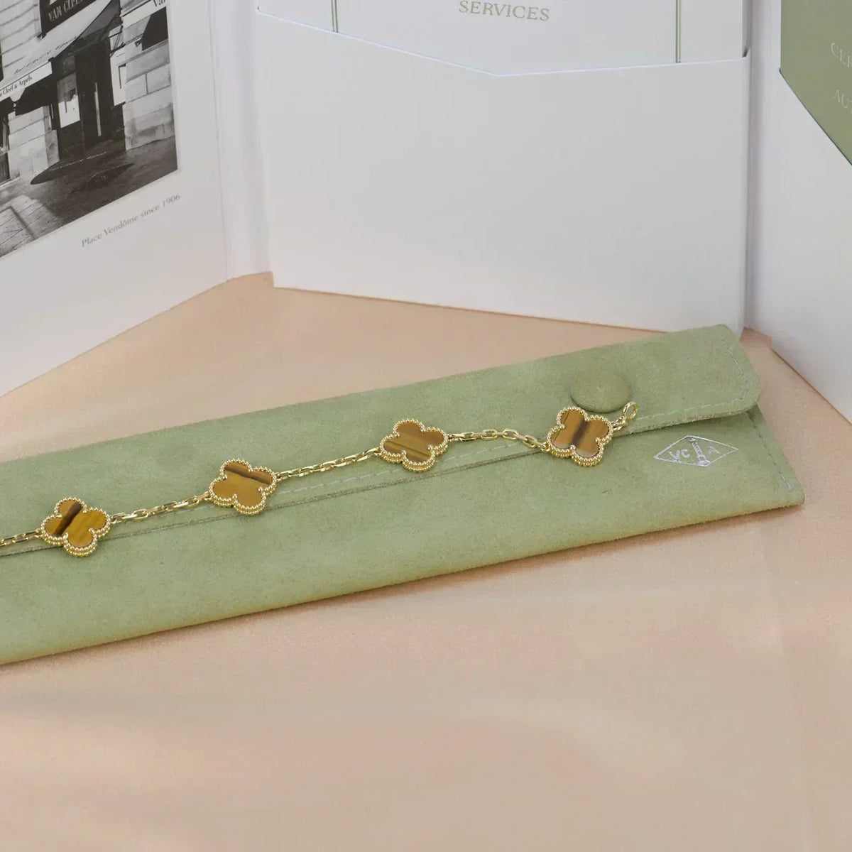 [Resenly Jewelry] CLOVER 5 MOTIFS TIGER EYE BRACELET COLLECTION
