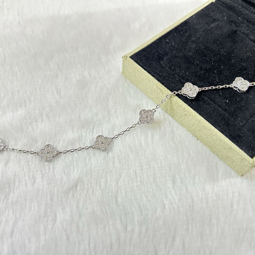 [Resenly Jewelry]CLOVER 6 MOTIF DIAMOND BRACELET