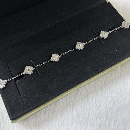 [Resenly Jewelry]CLOVER 6 MOTIF DIAMOND BRACELET