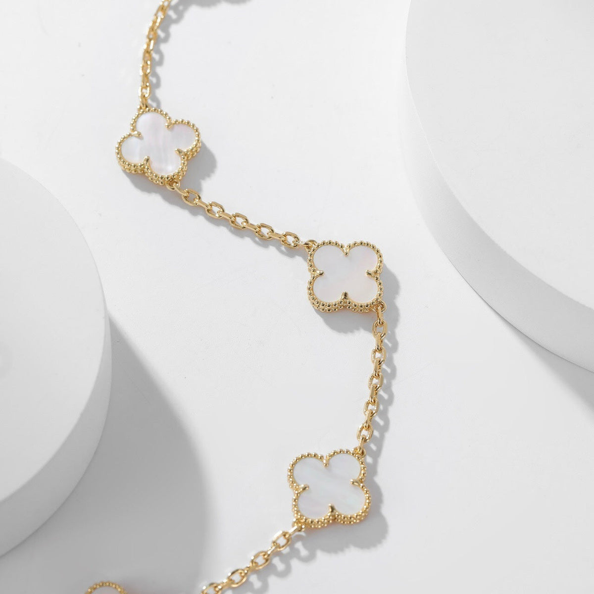 [Resenly Jewelry]CLOVER 10 MOTIFS WHITE MOTHER OF PEARL NECKLACE
