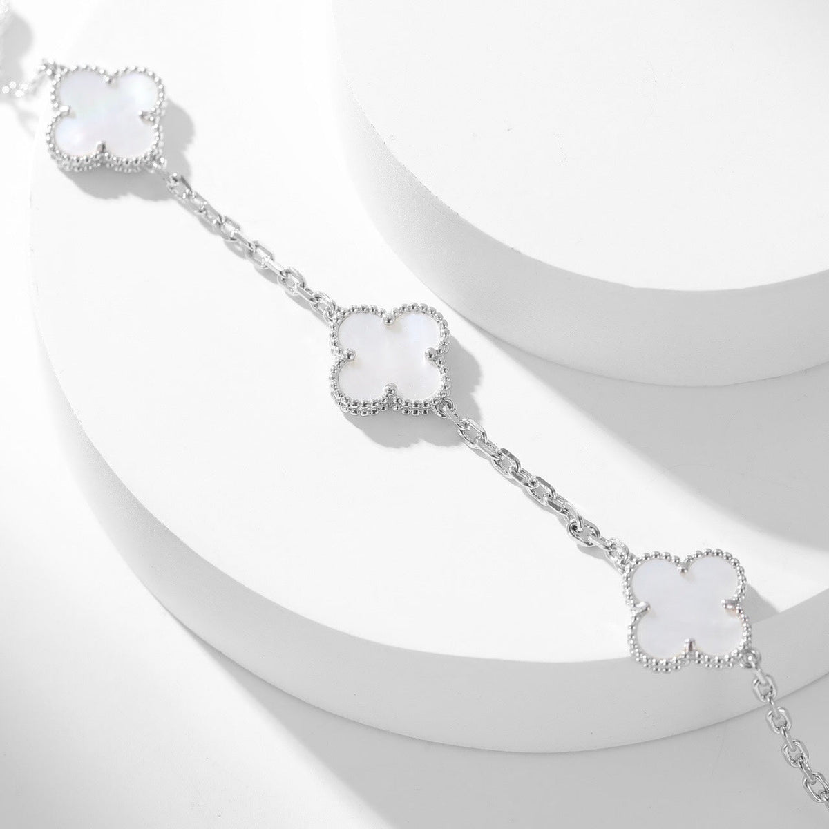 [Resenly Jewelry]CLOVER 10 MOTIFS WHITE MOTHER OF PEARL NECKLACE