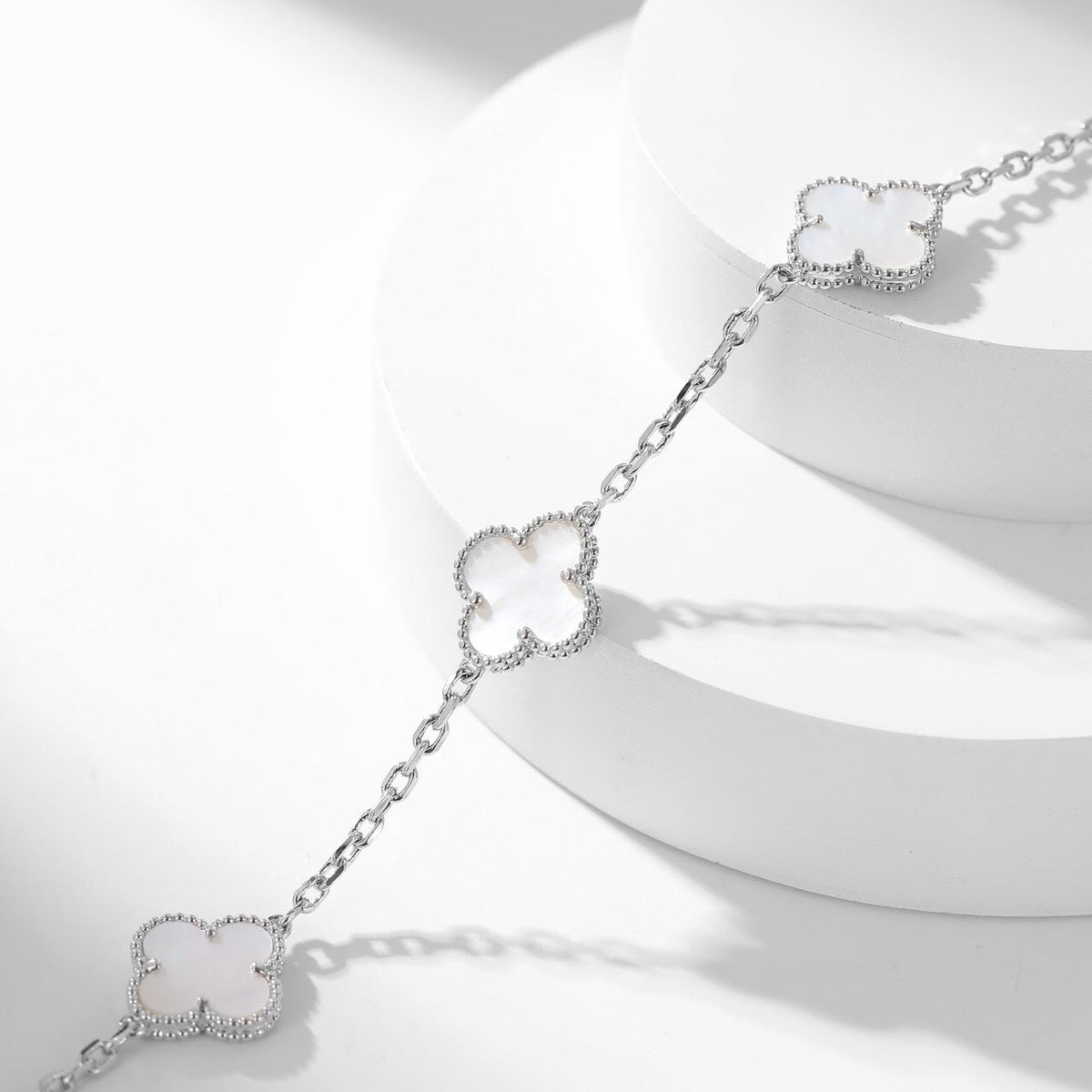 [Resenly Jewelry]CLOVER 10 MOTIFS WHITE MOTHER OF PEARL NECKLACE