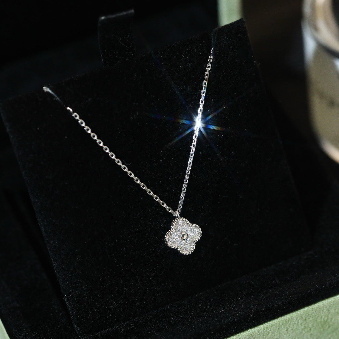[Resenly Jewelry]CLOVER MINI 9.5MM PENDANT DIAMOND NECKLACE