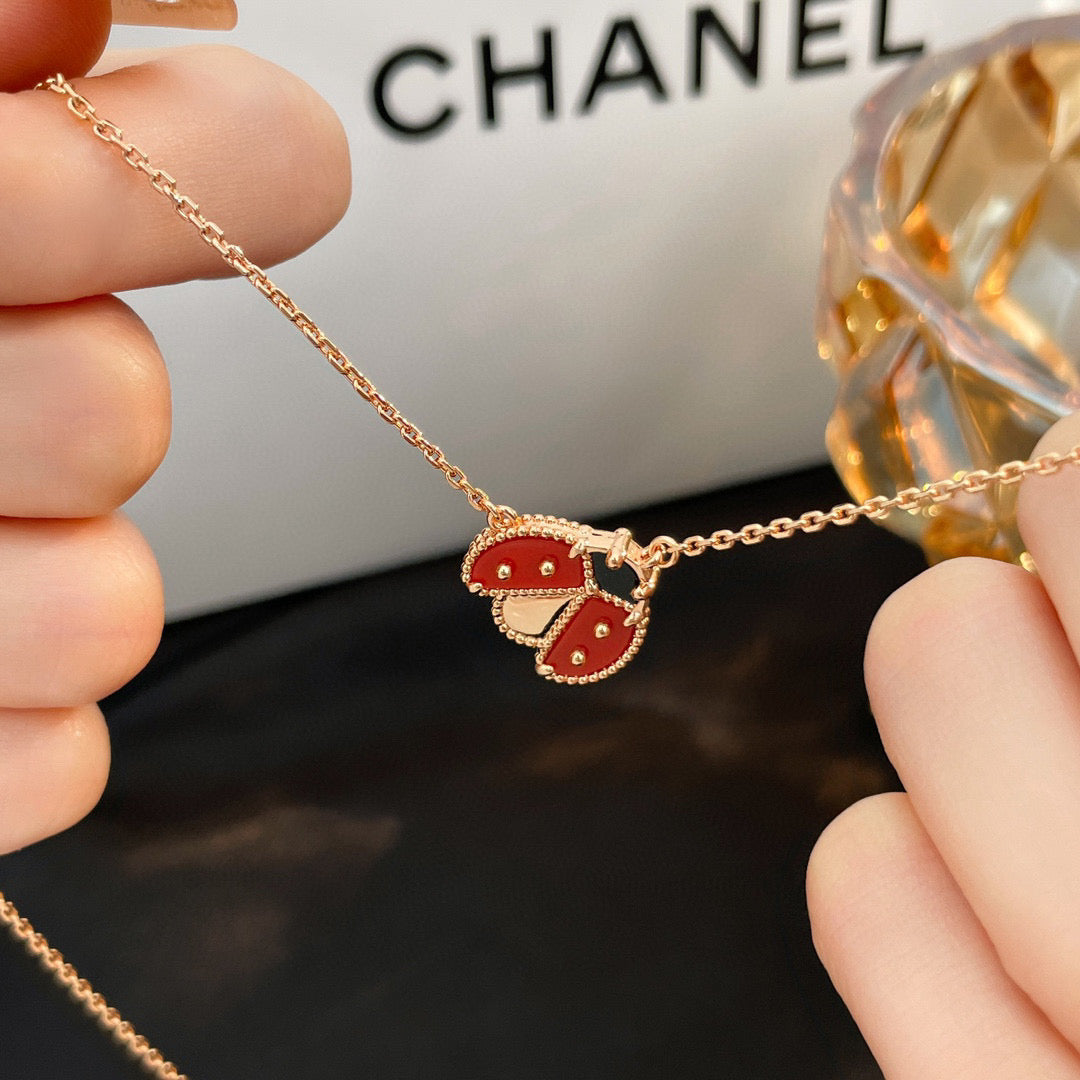 [Resenly Jewelry]LUCKY  CARNELIANS LADYBUG NECKLACE