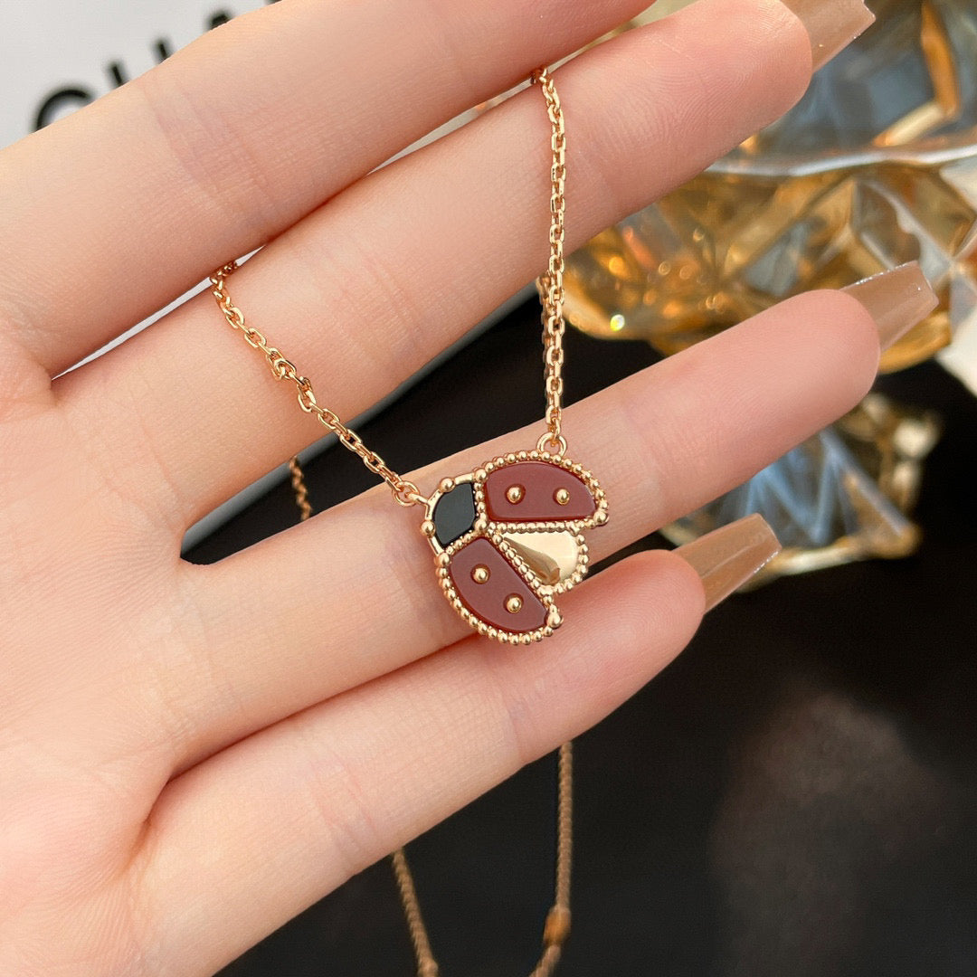 [Resenly Jewelry]LUCKY  CARNELIANS LADYBUG NECKLACE
