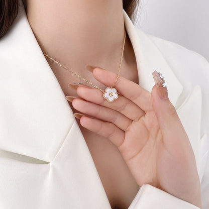 [Resenly Jewelry]LUCKY  WHITE MOP  PLUM BLOSSOM NECKLACE