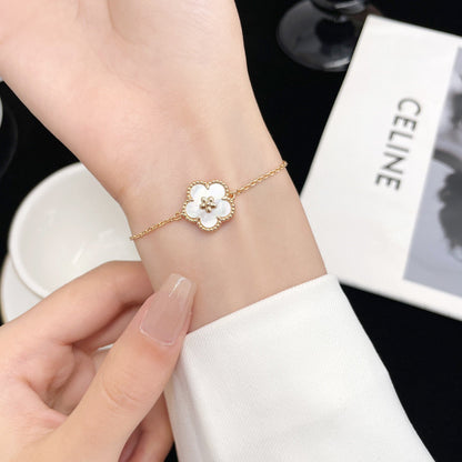 [Resenly Jewelry]LUCKY WHITE MOP PLUM BLOSSOM  BRACELET