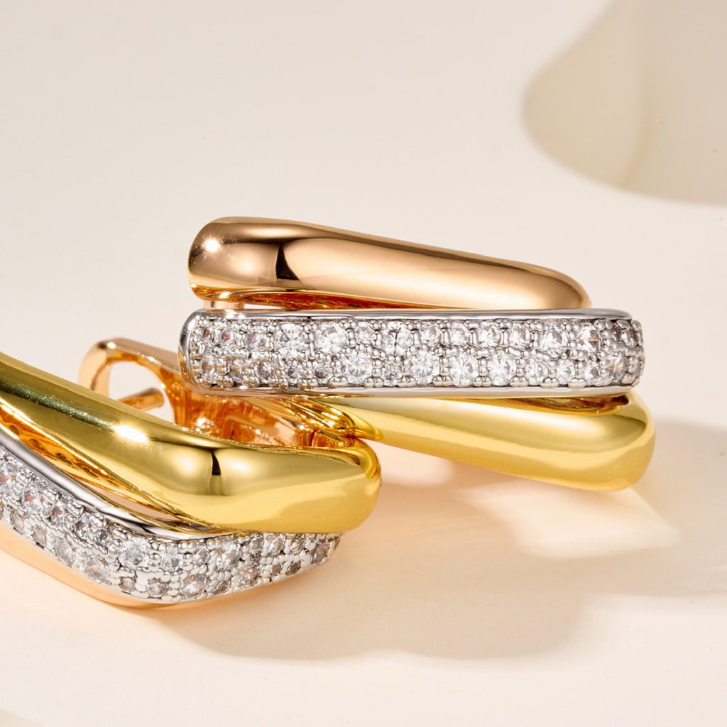 [Resenly Jewelry]TRINITY HALF DIAMOND  CUSHION EARRINGS