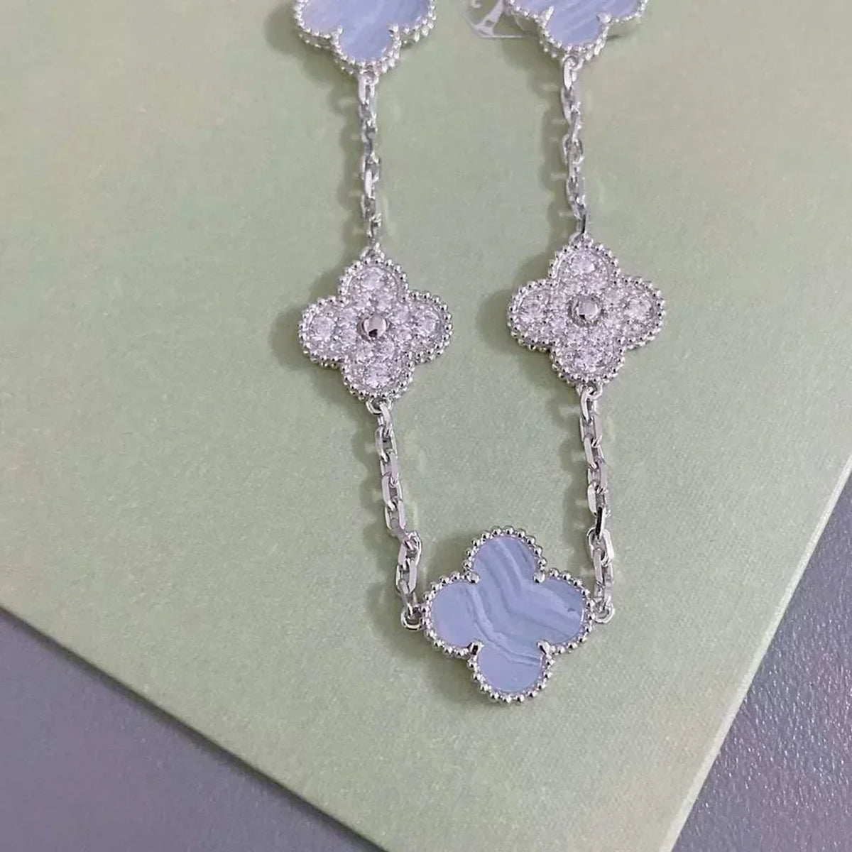 [Resenly Jewelry] CLOVER 5 MOTIF PURPLE CHALCEDONY BRACELET COLLECTION