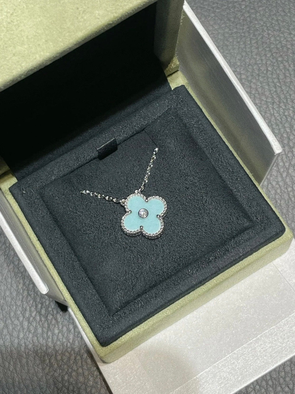 [Resenly Jewelry]CLOVER 1 DIAMOND LIGHT BLUE SILVER NECKLACE
