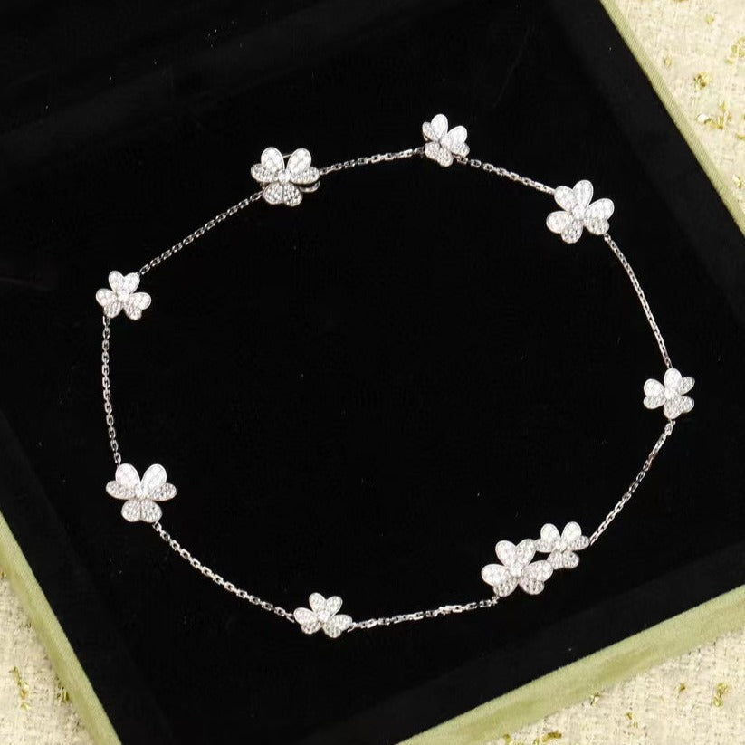 [Resenly Jewelry]FRIVOLE SILVER 9 FLOWERS NECKLACE