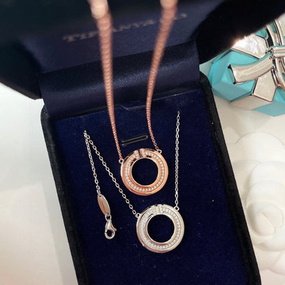 [Resenly Jewelry]DIAMOND AND MOTHER OF PEARL CIRCLE PENDANT