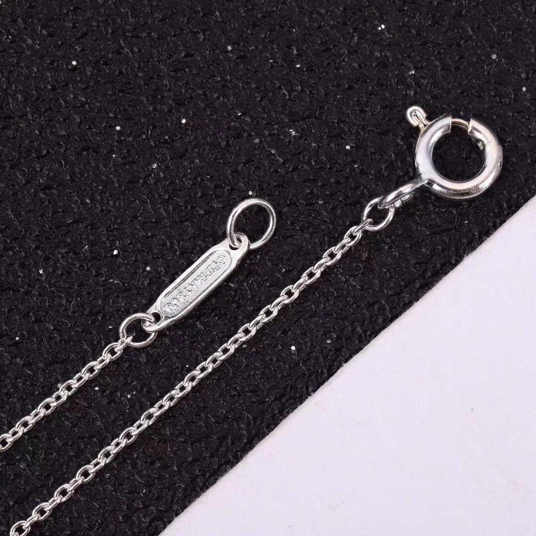 [Resenly Jewelry]MOISSANITE STONE CROSS PENDANT NECKLACE SIMULATED DIAMOND CROSS CHOKER