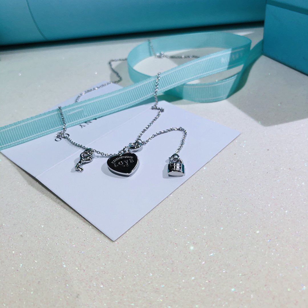 [Resenly Jewelry]LOVE HEART TAG KEY NECKLACE